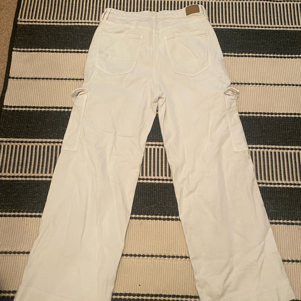 White American Eagle Cargo Pants